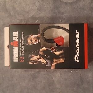0468. New In Box ~ Pioneer Ironman ~ E3 In Ear Stereo ~ Headphones 🎧 👌